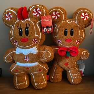 Disney Christmas Mickey Mouse & Minnie Mouse Gingerbread Sherpa Plush NWT